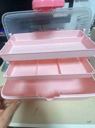 Caja organizadora infantil con lazo.