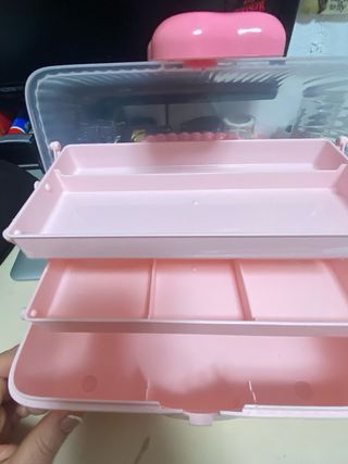 Caja organizadora infantil con lazo.