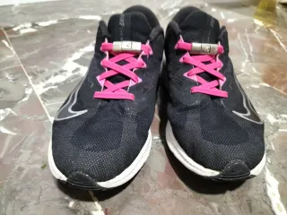 Nike Zapatillas Running Negras y Rosas