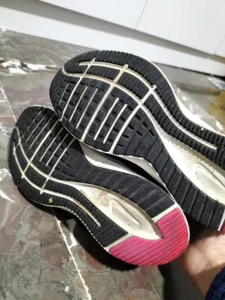 Nike Zapatillas Running Negras y Rosas