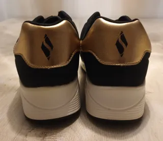 Zapatillas Skechers Mujer Negro/Dorado