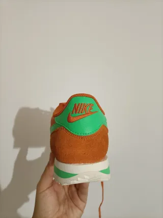 T42,5 Nike Cortez Txt  Naranja y Verde