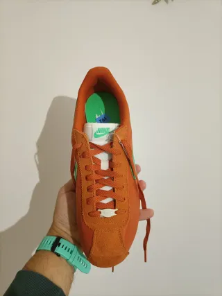 T42,5 Nike Cortez Txt  Naranja y Verde