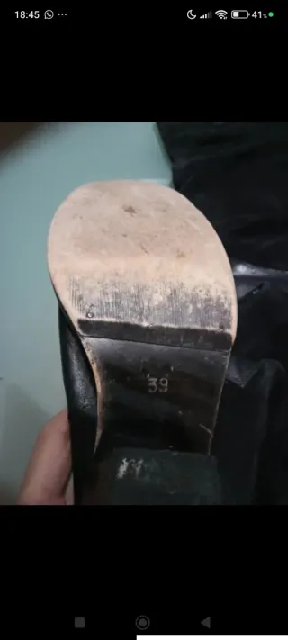 Botas de cuero negras