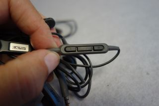 Auriculares Bose SoundSport Cable Negro/Gris