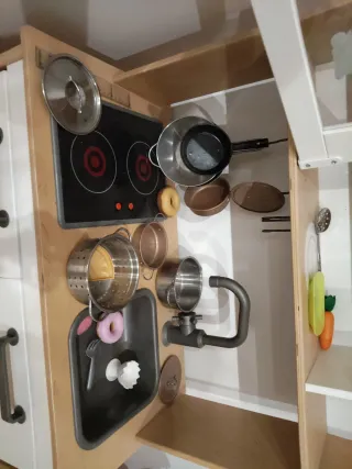 Cocinita Ikea con accesorios