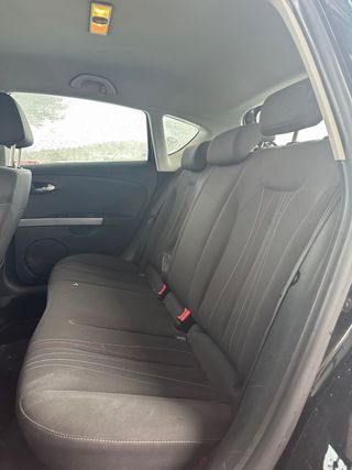 SEAT Leon 1.6 tdi con Garantia