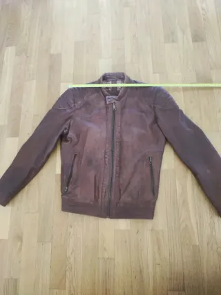 Giubbotto in pelle marrone taglia 46