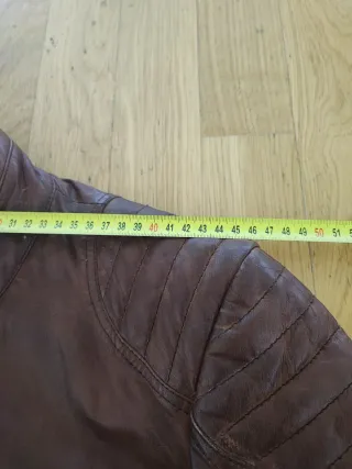 Giubbotto in pelle marrone taglia 46
