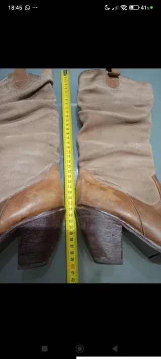 Botas de ante y piel