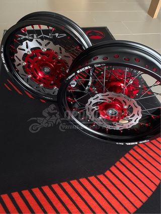 Ruedas Supermotard 17”