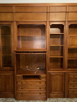 Mueble de salón madera y cristal Precio negociabl