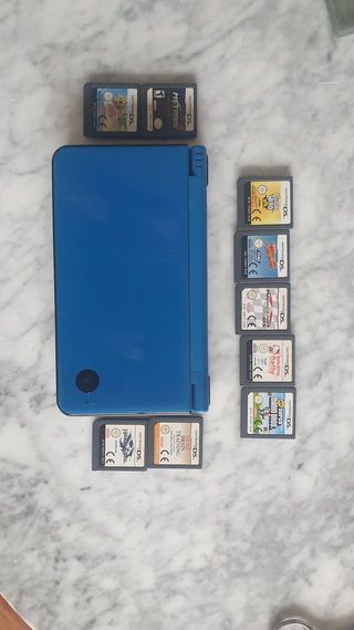 Nintendo DSi XL Azul con Juegos