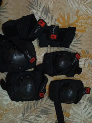 Casco y protecciones patines Oxelo T50-54