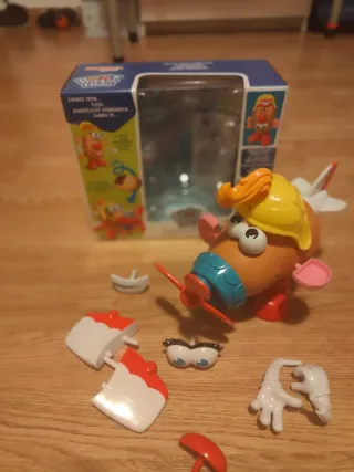 Sr Potato Avión. Con todas las piezas y caja.