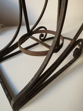 Portabottiglie in ferro battuto