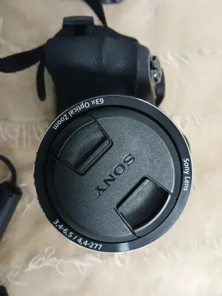 Cámara Sony Cyber-shot DSC-H400