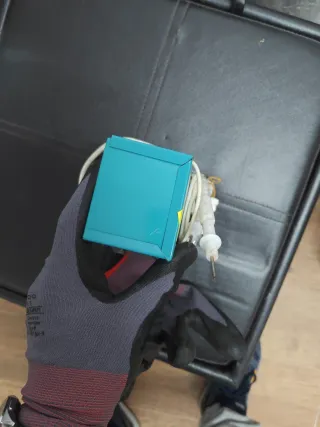 Caja transformador 12v cera abeja