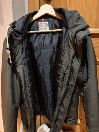 Cazadora Bershka verde militar hombre