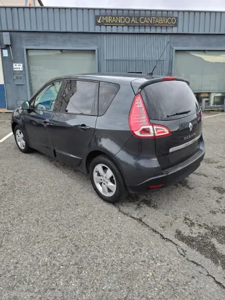 Renault Scenic 2012