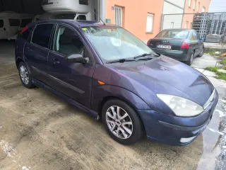 Ford Focus 2000