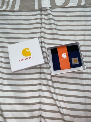 Cartera Carhartt Azul y Negra