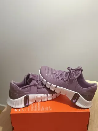 T36,5 Nike Free Metcon 5 Moradas