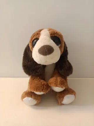 Peluche perro marrón y blanco