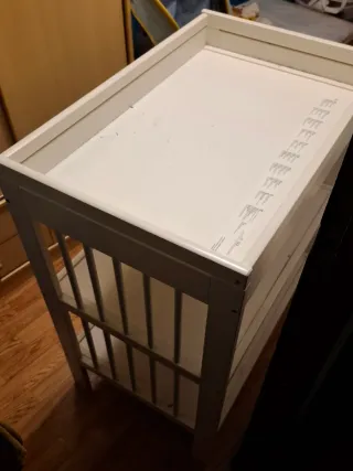 Mueble cambiador para bebé GULLIVER de  IKEA