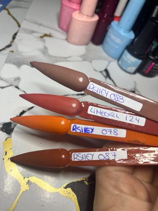 Lote de esmaltes de uñas variados