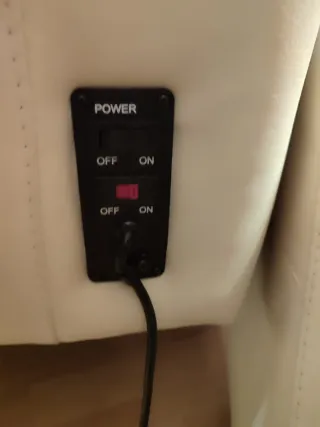 Sillón masaje piel beige