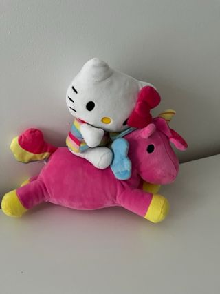 Peluche Hello Kitty en Unicornio Rosa