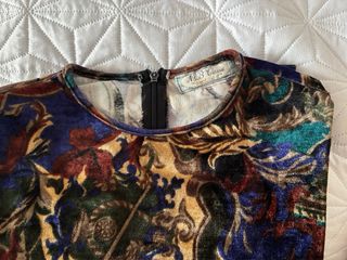 Camiseta elástiicaTerciopelo Estampada Manga Larga