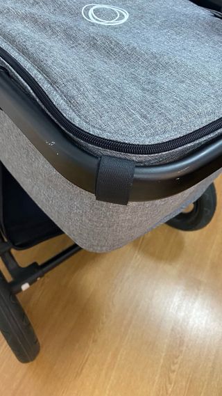 Cochecito Bugaboo Cameleon 3 gris, capazo y silla.