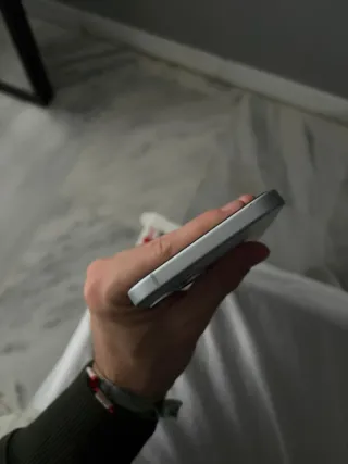 iPhone 15 Plus Plata