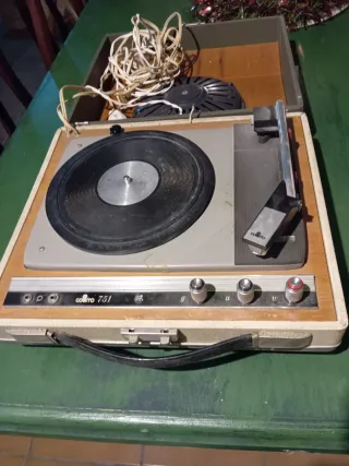 Tocadiscos Cosmo 751
