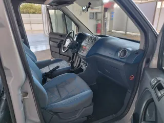 Ford E-Tourneo Courier 2012