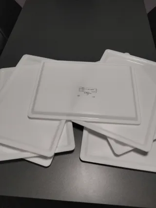 Bandejas expositoras blancas