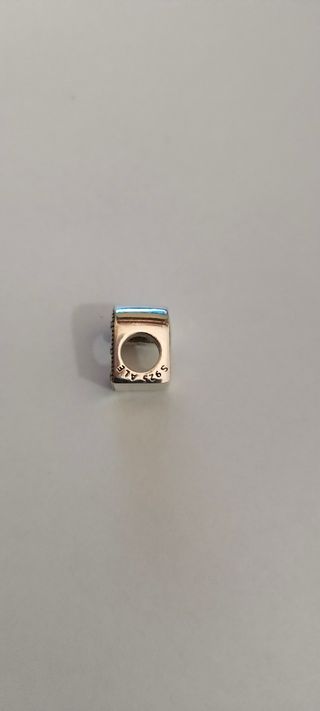 Charm Pandora Letra J Plata