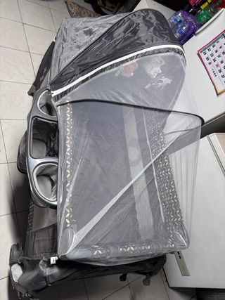 Parque / Cuna de viaje