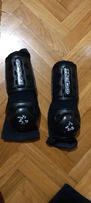 Equipación de motocross: ropa y protecciones