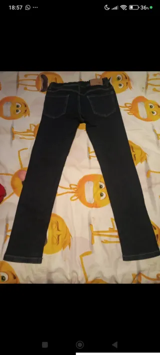 Conjunto infantil rojo y negro