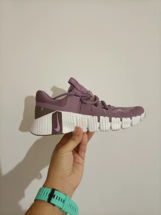 T38 Nike Free Metcon 5 Moradas