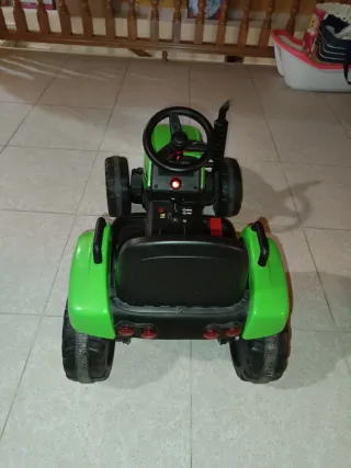 Tractor a Batería 12V Verde.