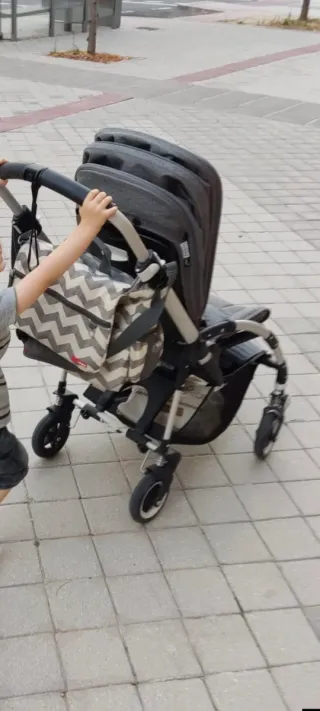 Bolso de carrito Skip Hop Gris y Blanco