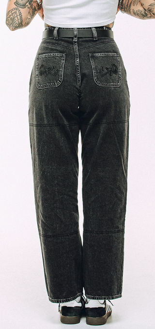 Jeans negros de talle alto