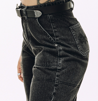 Jeans negros de talle alto