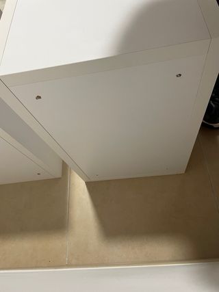 Cajoneras/estantes blancos de madera