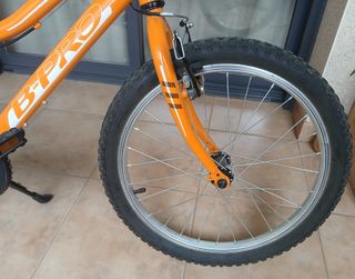 Bicicleta infantil B-Pro 20 naranja
