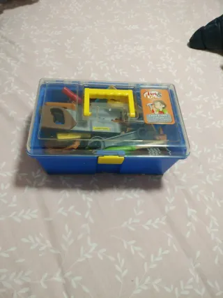 Caja de herramientas de juguete